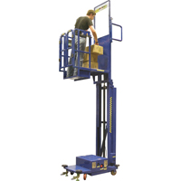 Power Stocker Lifts VC337 | Ontario Packaging